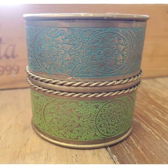 Vintage? Floral Chiseled/Embossed Brass & Enamel 2 3/8” Wide Cuff Bracelet - Picture 14 of 16